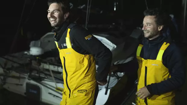 Arrivée à Lorient du 1er Class40 ALLA GRANDE PIRELLI 