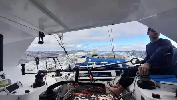 Photo du bord Class40 Café Joyeux