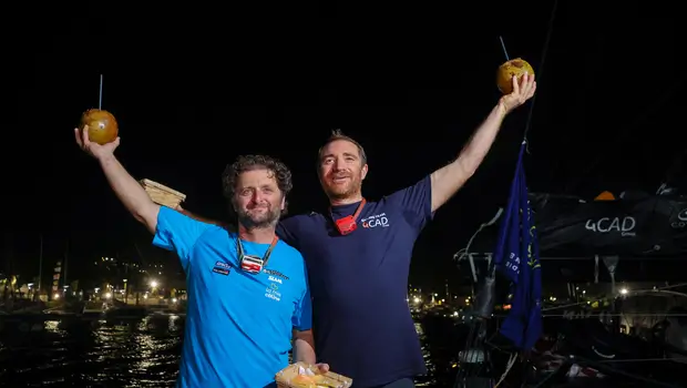 TCO25_4CAD_9thIMO_0911JML_4800