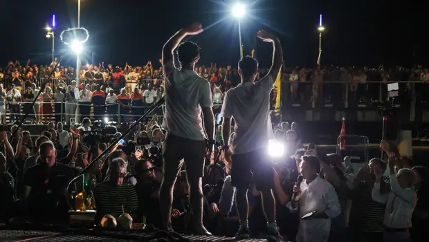 Victoire de Tom Laperche et Franck Cammas sur SVR Lazartigue en ULTIM