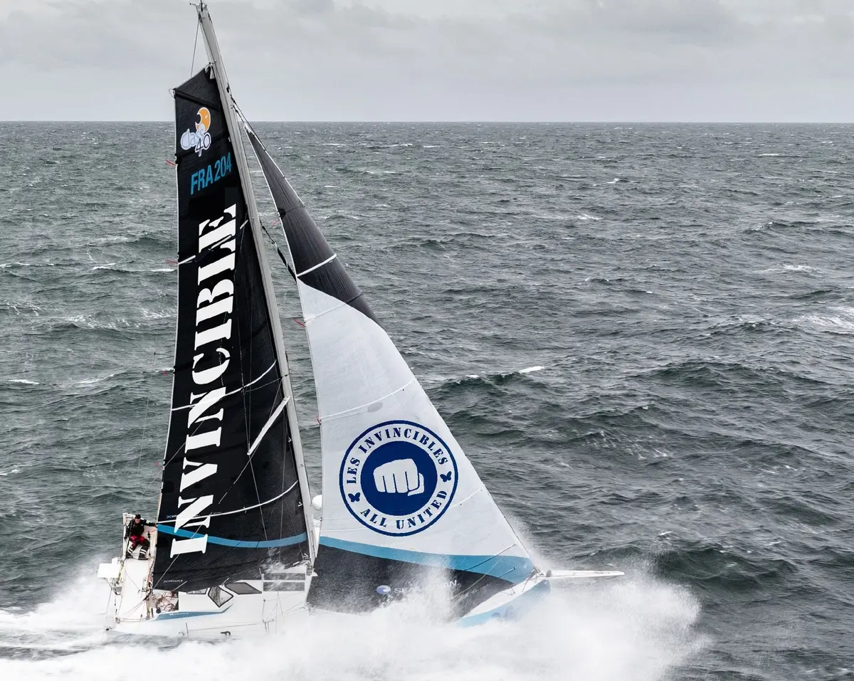 LES INVINCIBLES - Class40